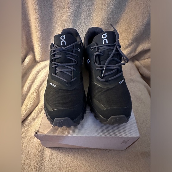 Cloudventure Waterproof ON, black, men’s 8 - Picture 1 of 7